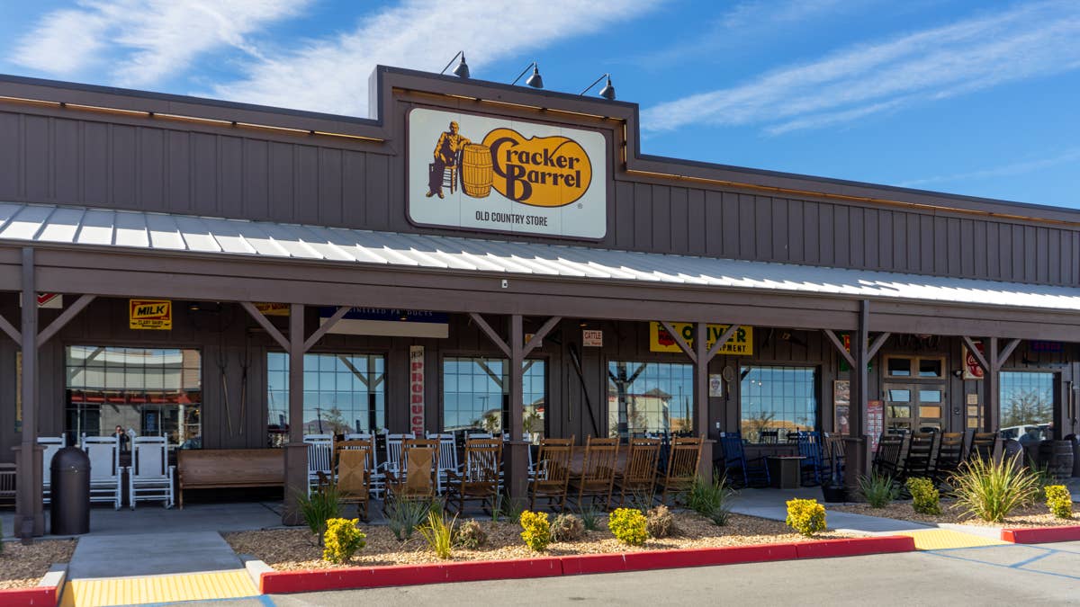 Iconic restaurant chain sees traffic drop 6.1% despite $7.99 deals